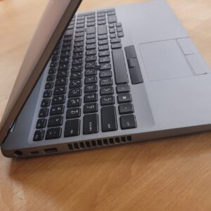 Laptop - Dell - precision 3551- Ci7 Generation 10 (10750H) - Ram 16 Giga Dr4- ssd 512 Giga  - Vega Card Nvidia Quadro P620-  4Giga - Screen 15.6 inch